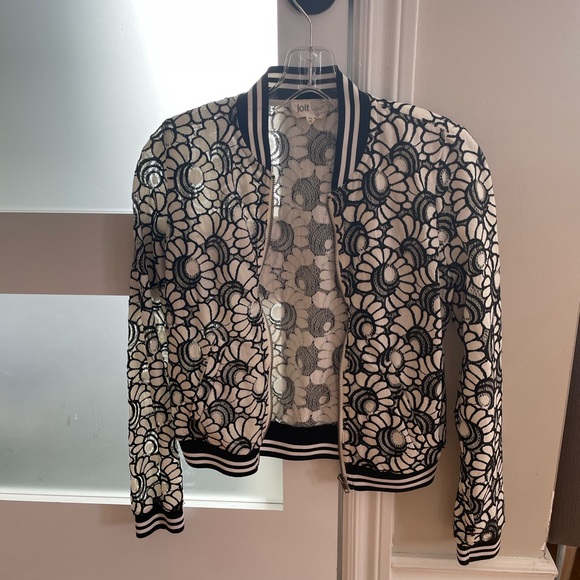 Flower lace bomber jacket - Picture 2 of 4
